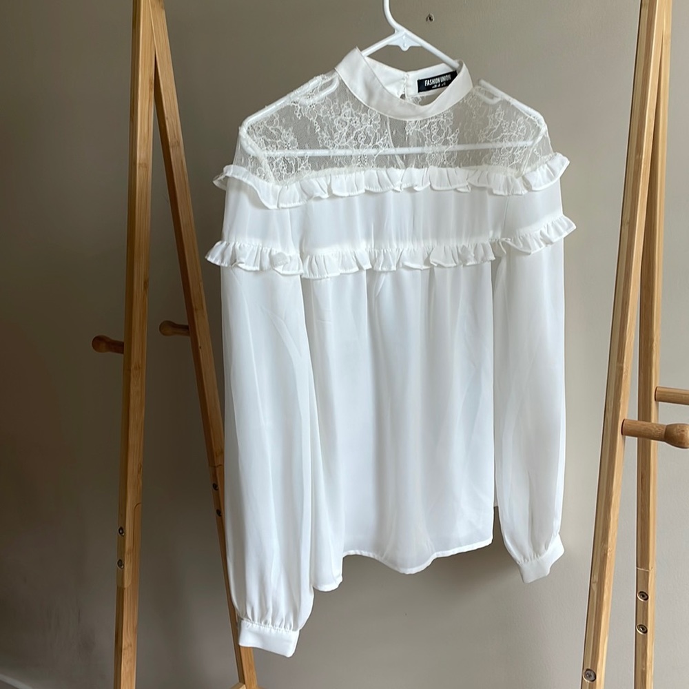 Lace long sleeve top